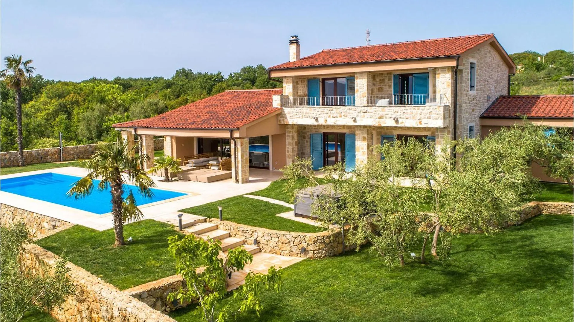 Beautiful Home In Linardici With Kitchen