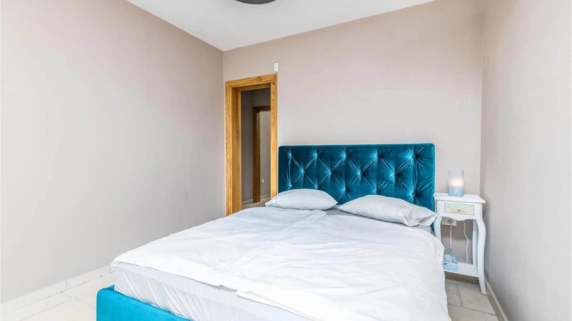 Beautiful Home In Linardici With Kitchen Holiday home